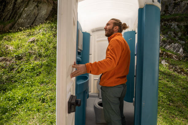 Porta potty delivery and setup in Franklin, NJ